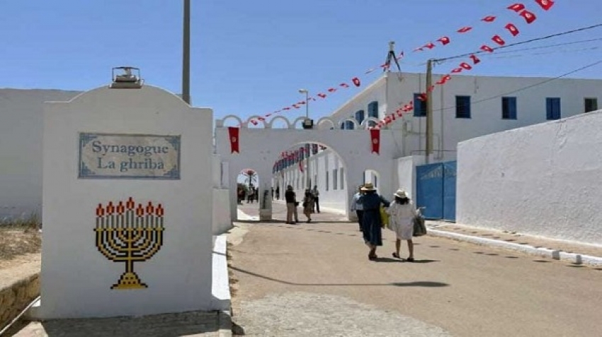 " هجوم جربة أسفر عن مقتل 4 أمنيين ومواطنين تونسيين ومنفذ العملية " .. روني الطرابلسي يكشف