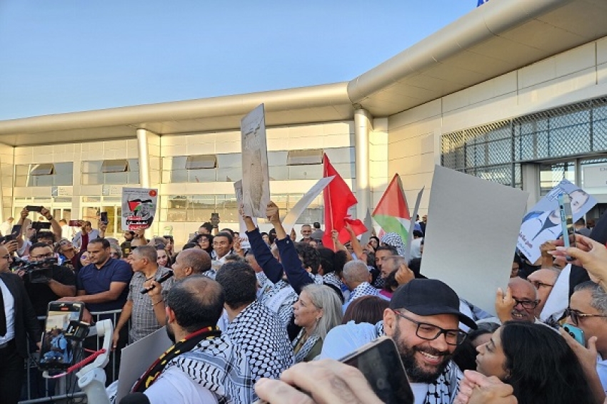 وصول بقيّة المشاركين في الأسطول الصمود العالمي إلى مطار قرطاج