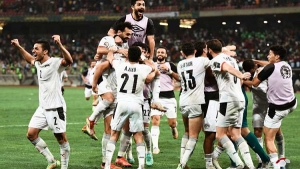 نجوم الفن يشاركون جمهورهم الاحتفال بفوز المنتخب المصري  على كوت ديفوار