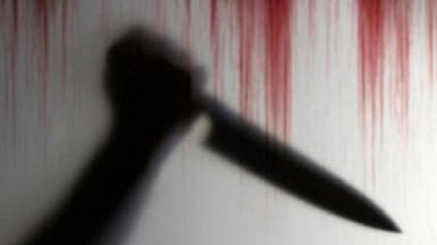 مشهد دموي من تونس.. تلميذ يطعن أستاذه بساطورو يخلّف استياءً واسعًا على مواقع التواصل